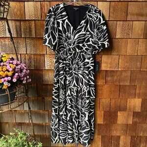 NWT Rachel Zoe Black/Cream Floral Satin Print V-Neck Maxi Dress in Women's XL